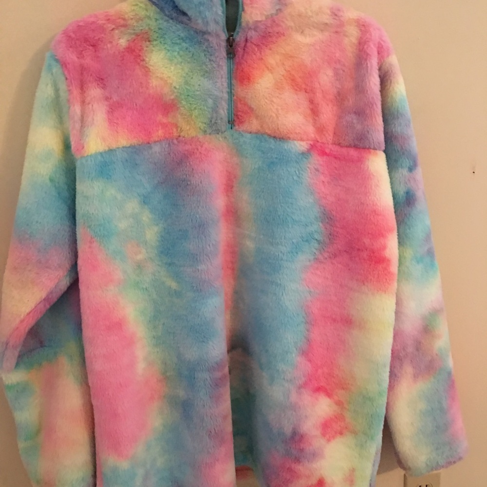 Tyedye Sherpa.Brand new but I have to many.